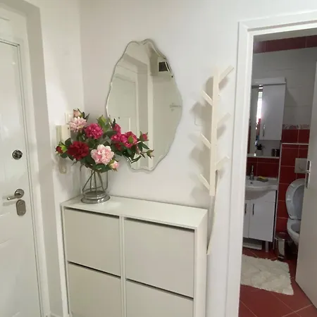 Stella Nostra - Moderan U Mirnom Dijelu Centra Sarajeva, Blizu Bascarsije Apartament *